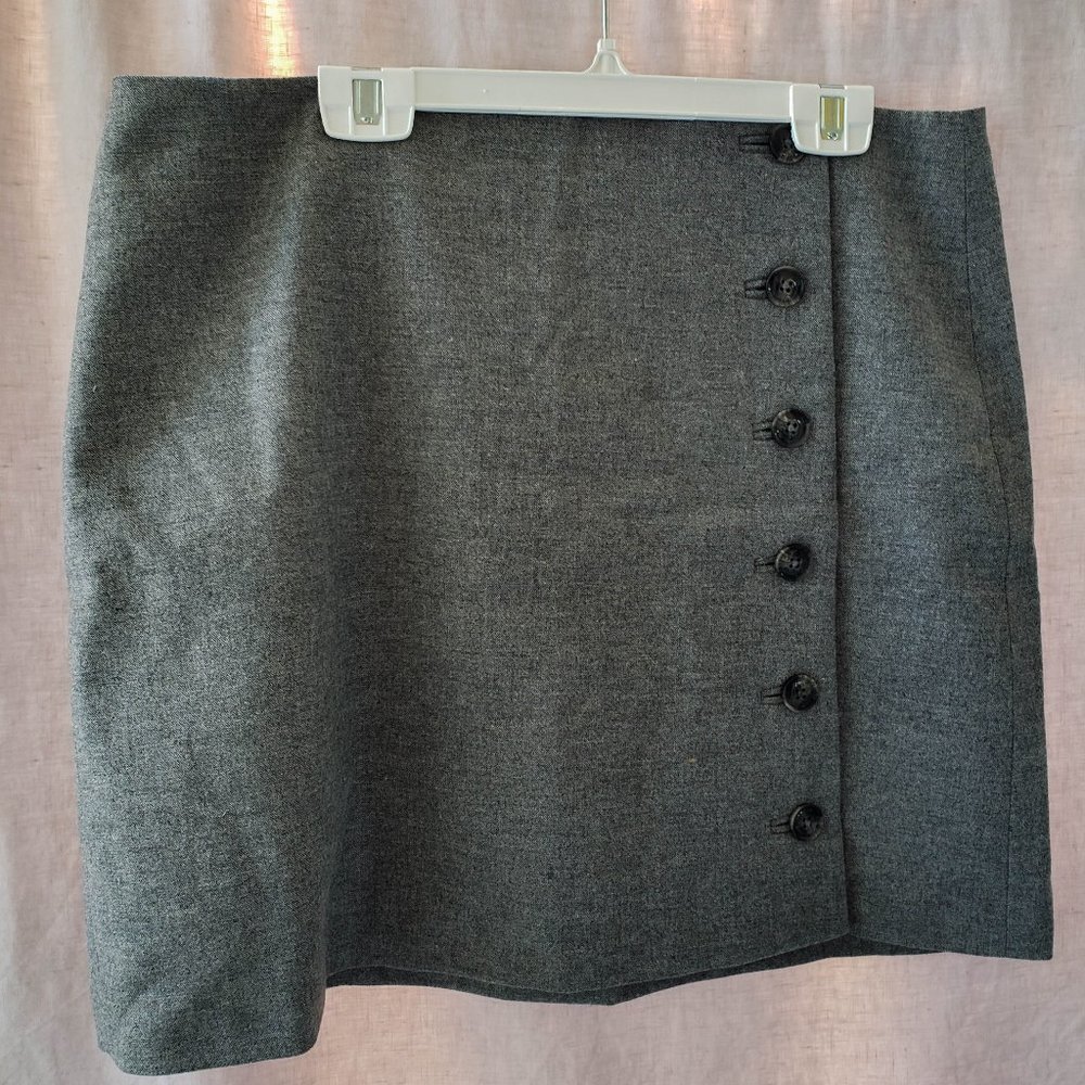 BNWT Luxury Italian Flannel Wool Blend Mini Skirt
